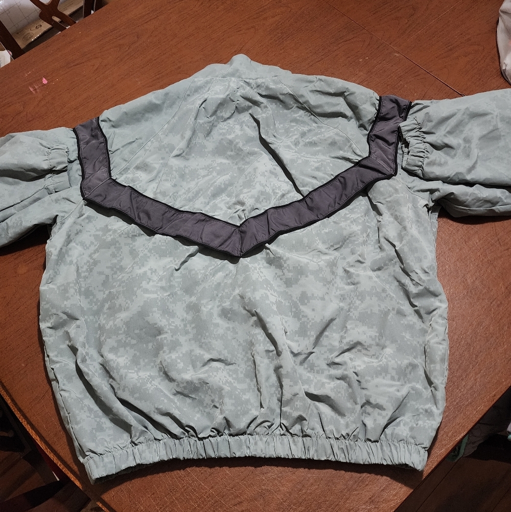 NWOT ... U.S. Army Gray and Black Jacket - Picture 8 of 8